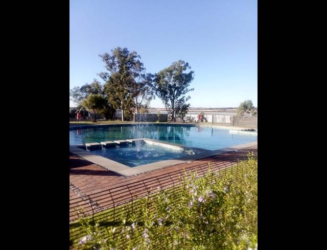 2 BEDROOM APARTMENT FOR SALE IN LINBRO PARK